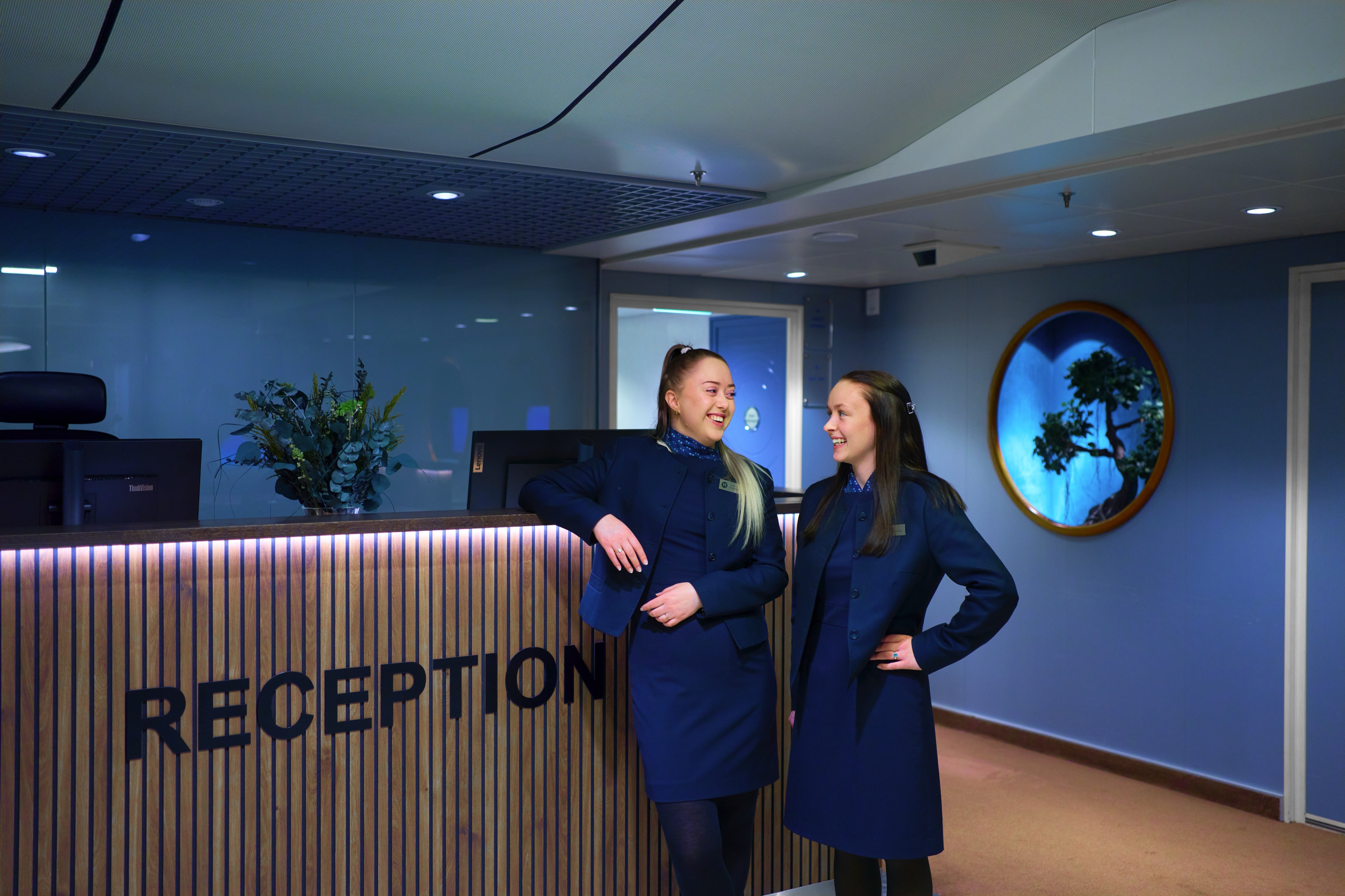 Hurtigruten MS Trollfjord Reception ©Max Emanuelson.jpg